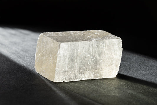 Iceland spar - www.Crystals.eu