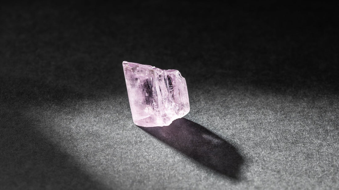 Kunzite - www.Crystals.eu