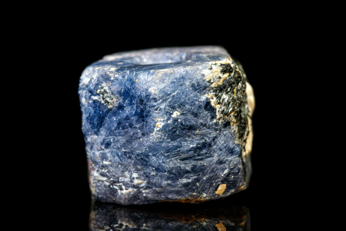 Sapphire - www.Crystals.eu