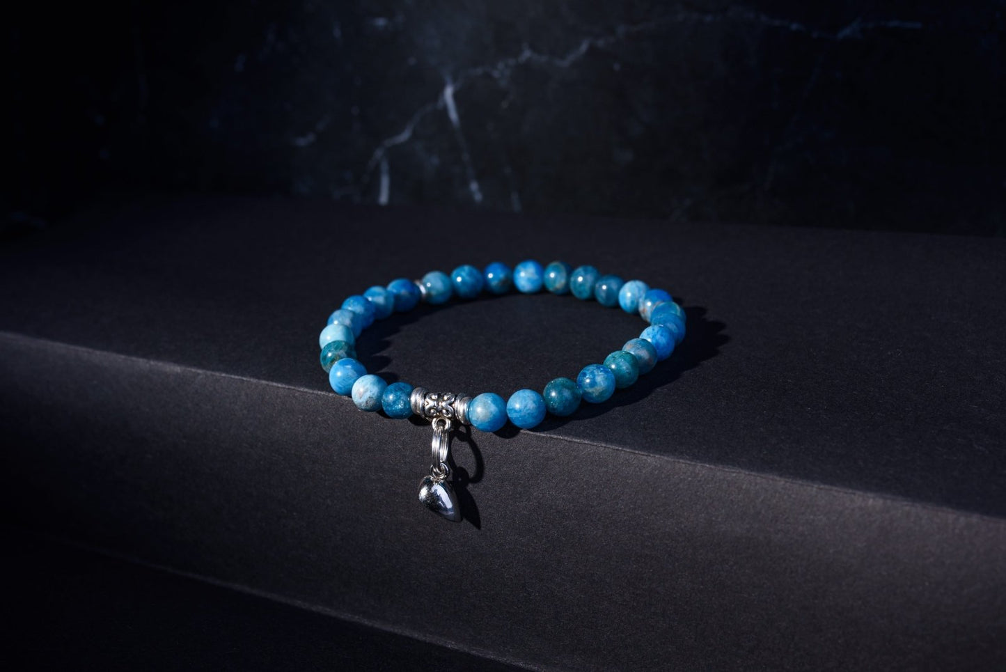 Apatite bracelet with silver – Bonding with the heart