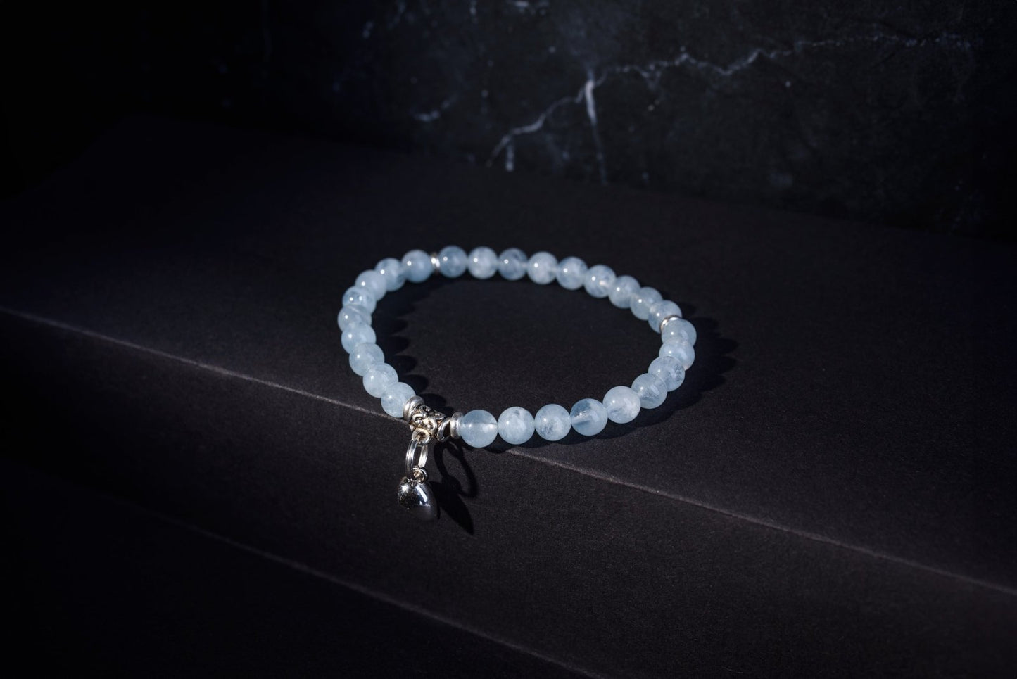 Aquamarine bracelet with silver – Bonding with the heart