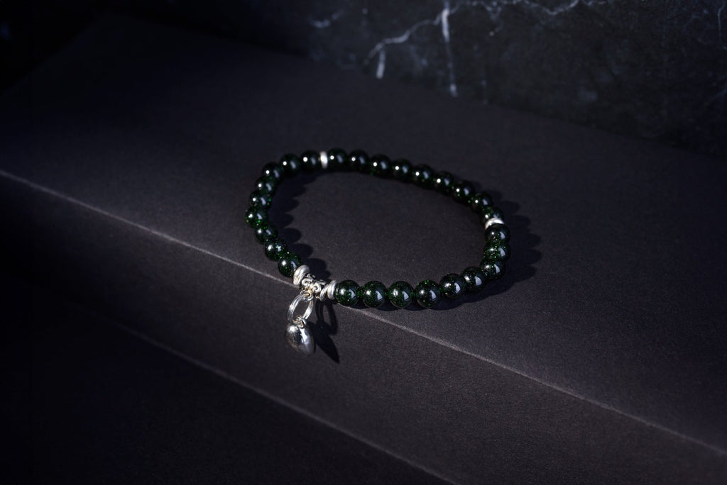 Green goldstone bracelet with silver – Bonding with the heart