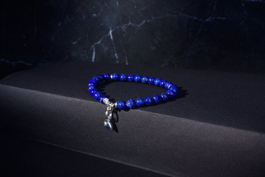 Lapis lazuli bracelet with silver – Bonding with the heart