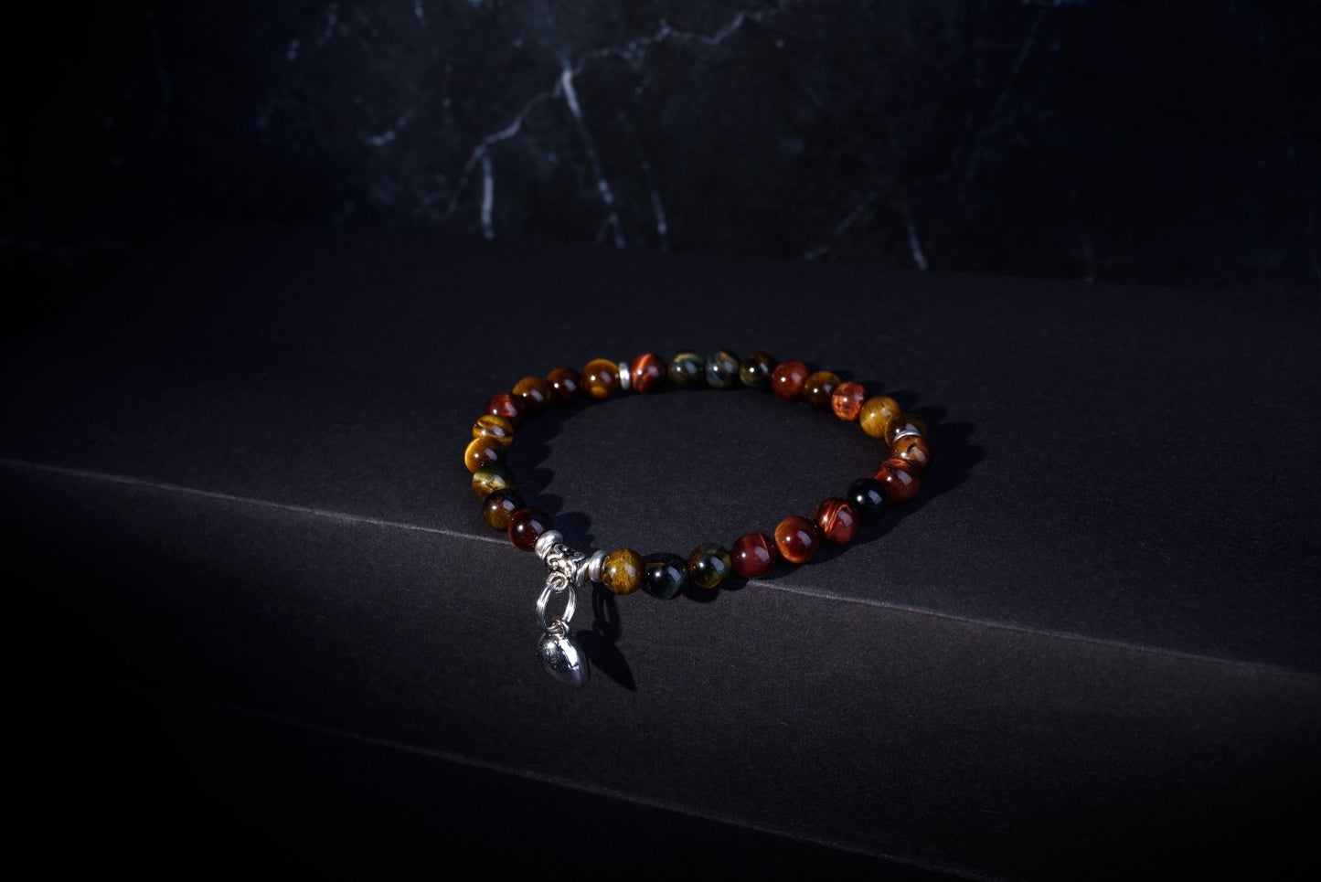 Tiger eye bracelet with silver – Bonding with the heart