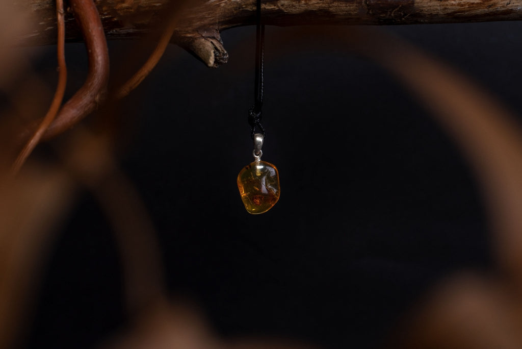 Amber pendant – 925 silver