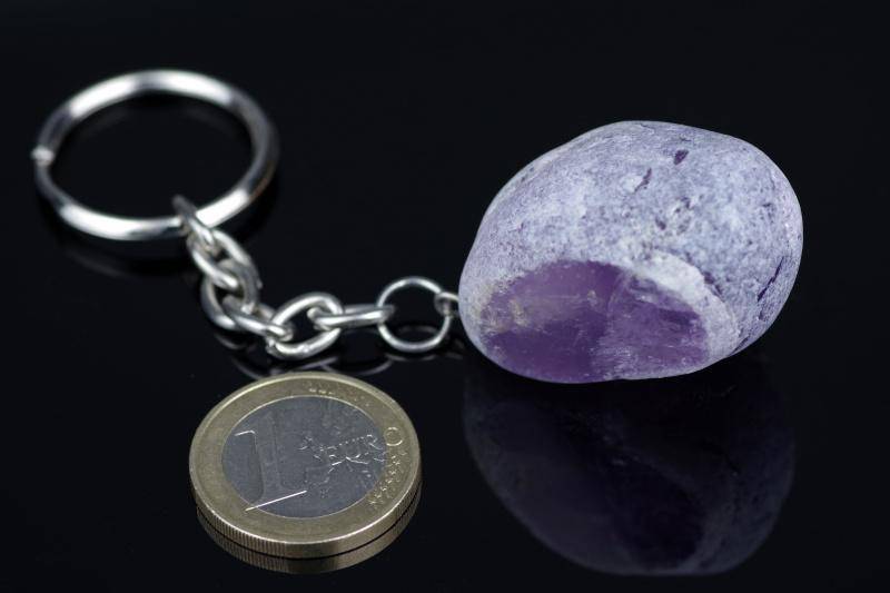 Amethyst keychain – Window