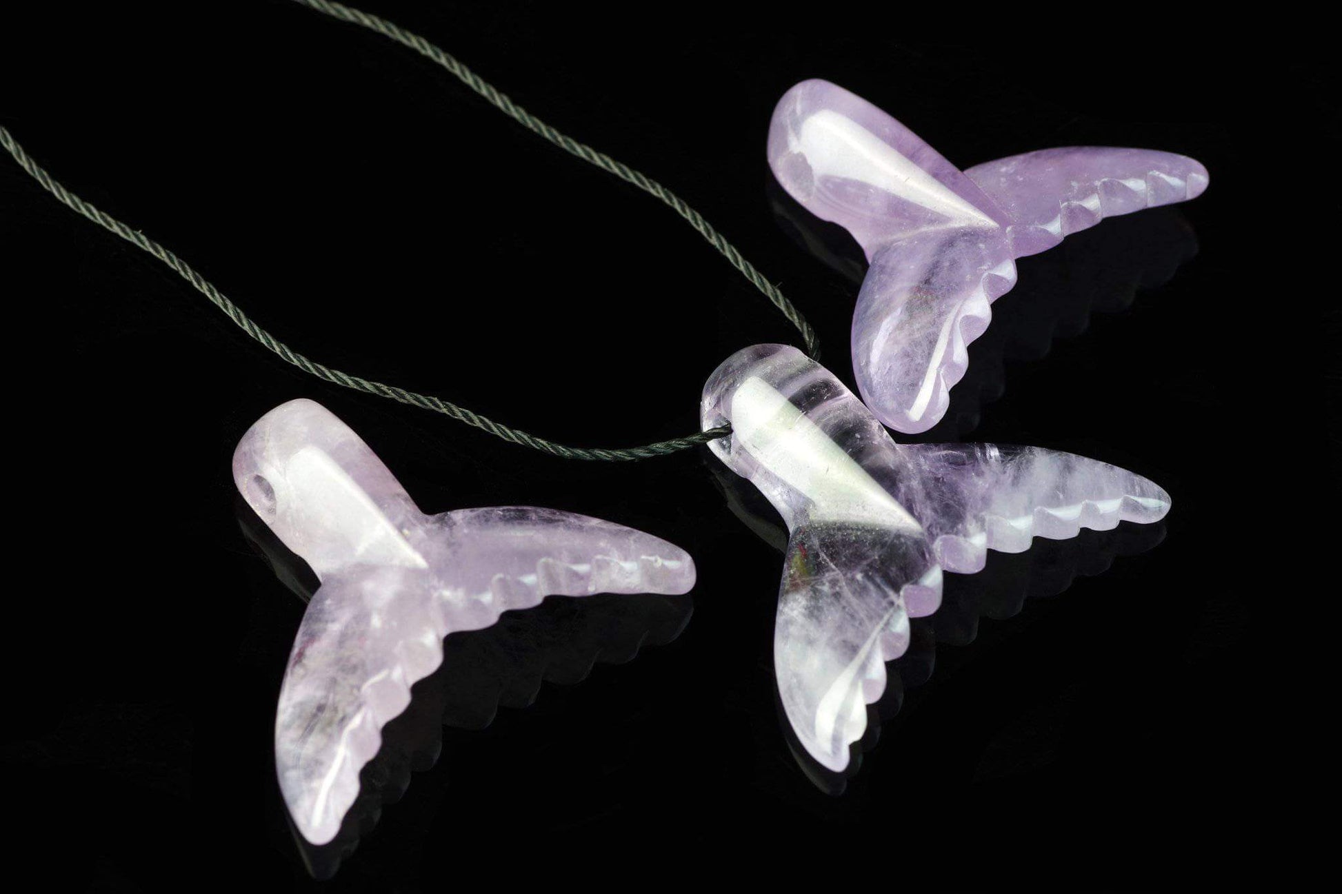 Amethyst pendant – Dolphin tail