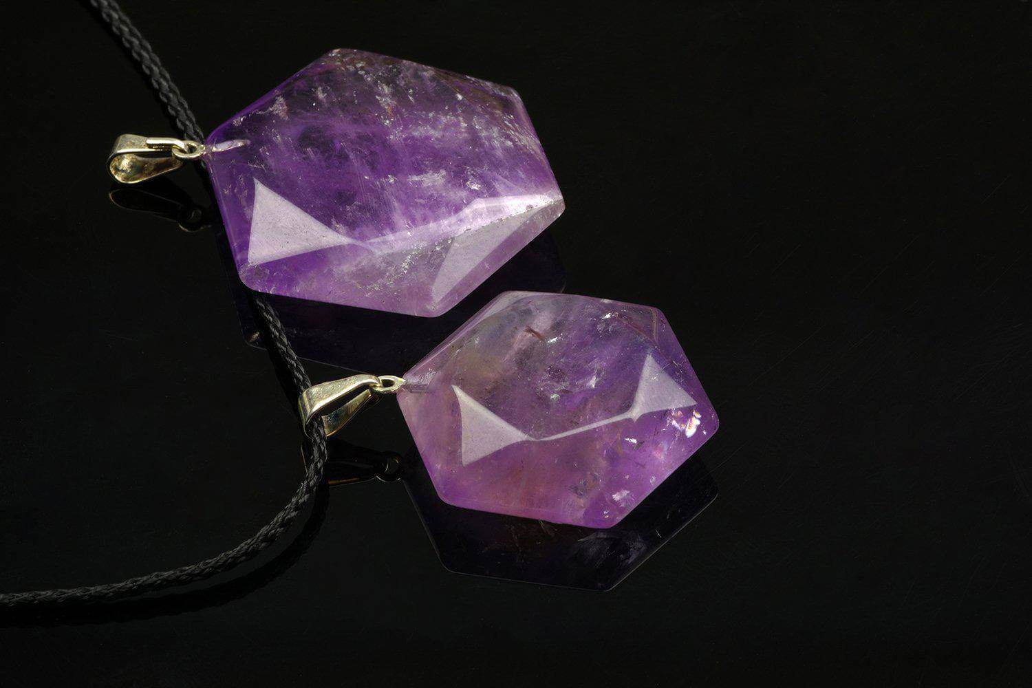 Amethyst pendant – Hexagon