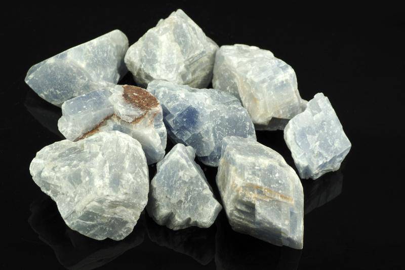 Blue calcite – Raw